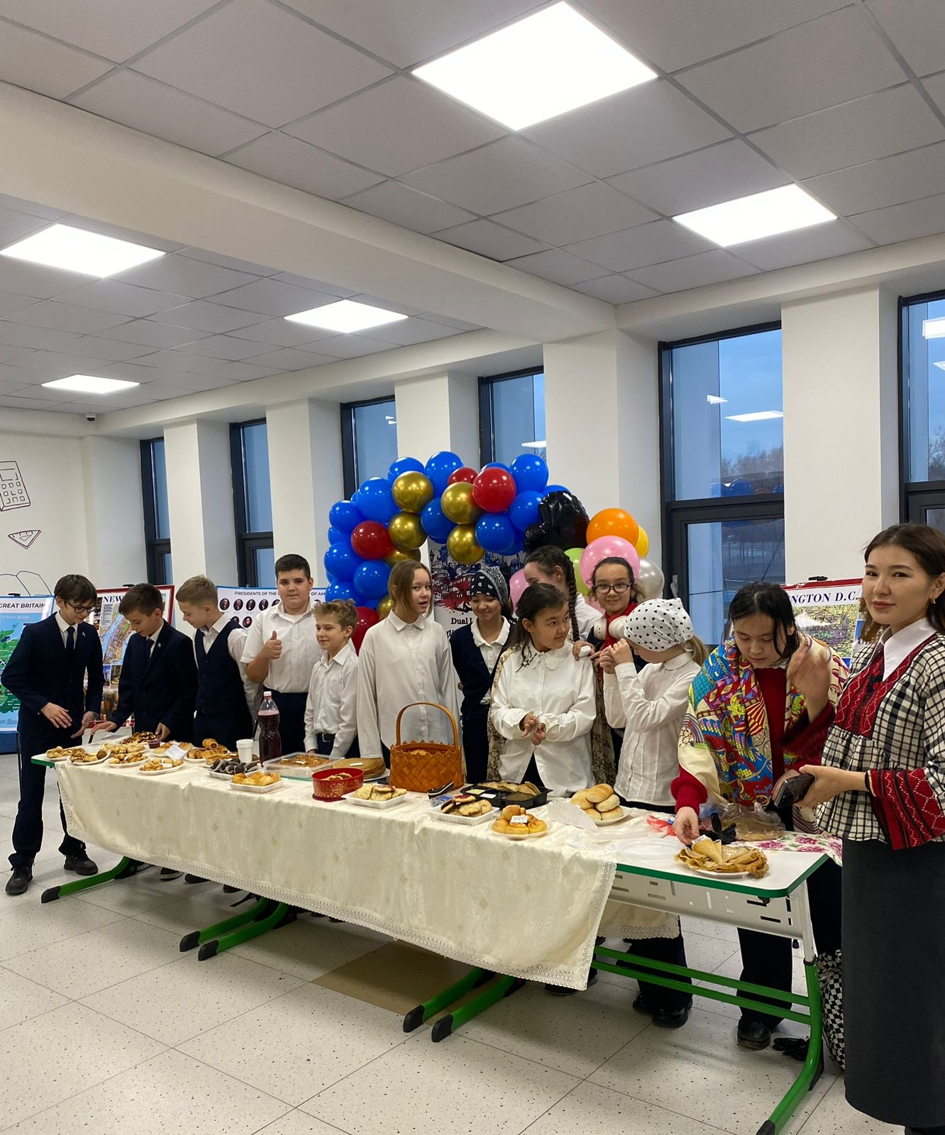 Орыс тілі мен әдебиеті онкүндігі аясында 6-7 сыныптар арасында орыс тағамдарының жәрмеңкесі өткізілді.